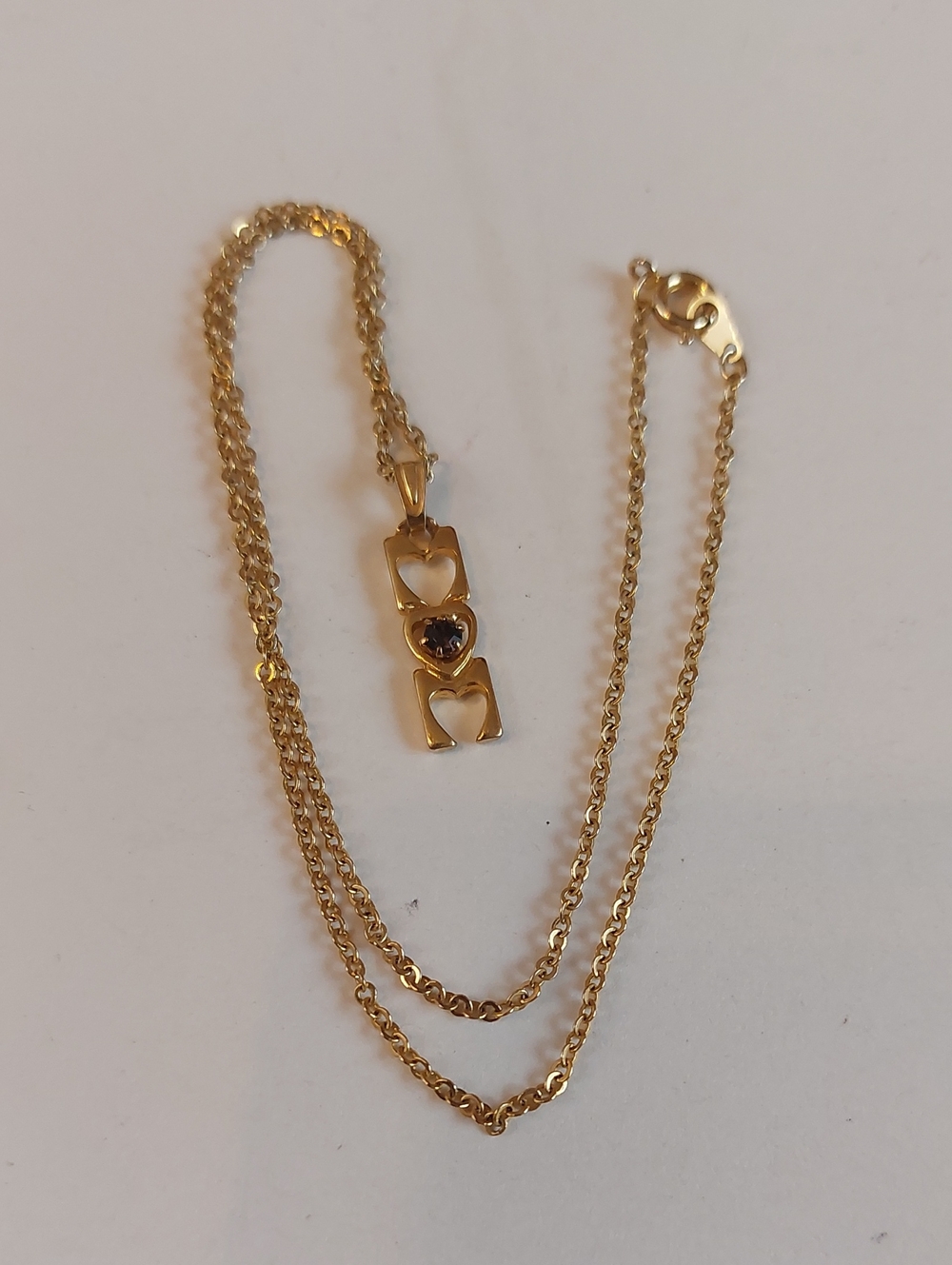 Avon Mom Birthstone Necklace Pendant Necklace June Faux Alexandrite Gold Tone